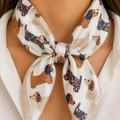 Satin Schal Damen mit Dackel-Motiv – Modisches Halstuch